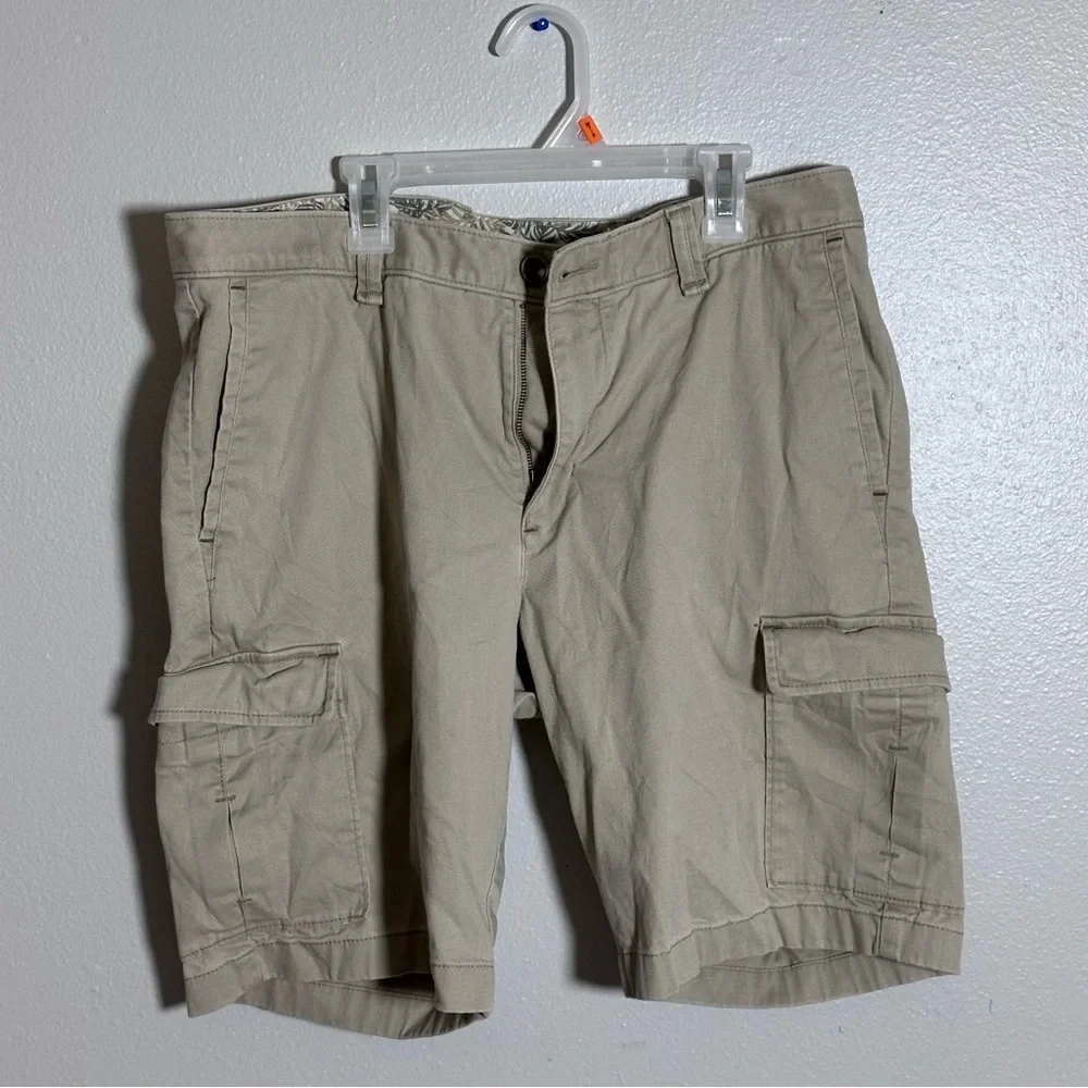 Tommy‎ Bahama Men Casual Preppy Cargo Tan Beige Boracay Shorts size 34